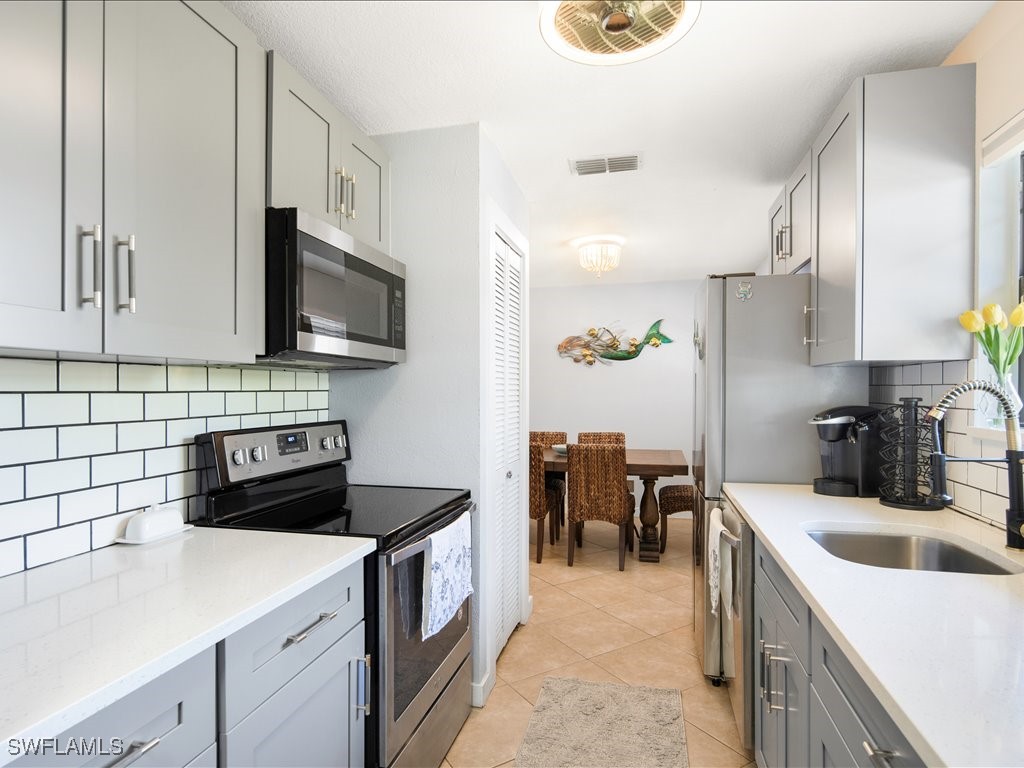 2469 Florida Avenue Naples FL 34112 226005000 image11