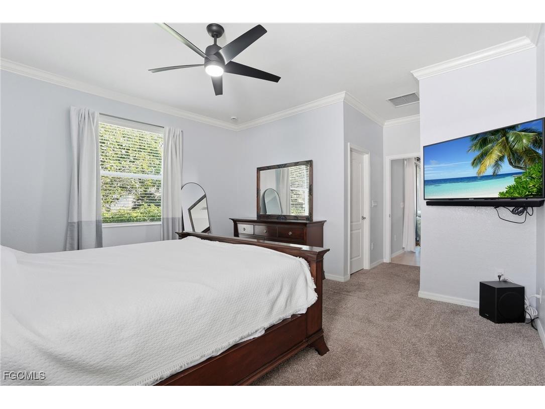 2469 Heydon Circle E Naples FL 34120 2025025983 image16