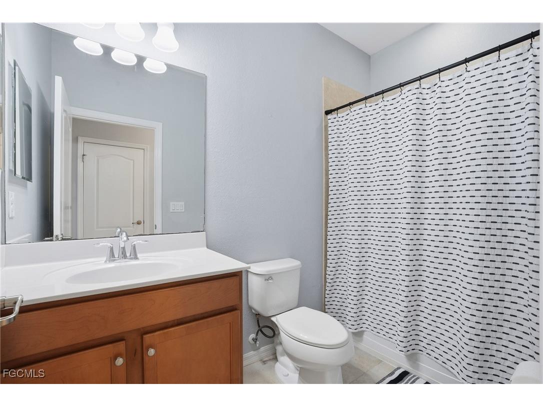 2469 Heydon Circle E Naples FL 34120 2025025983 image26