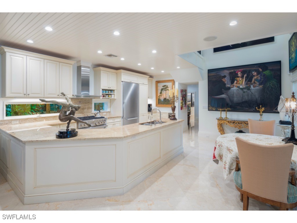 247 6th Street N Naples FL 34102 225084918 image10