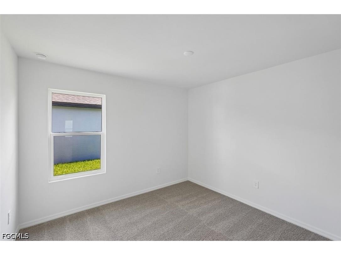 247 Lakeside Breeze Way Lehigh Acres FL 33936 2026019219 image11
