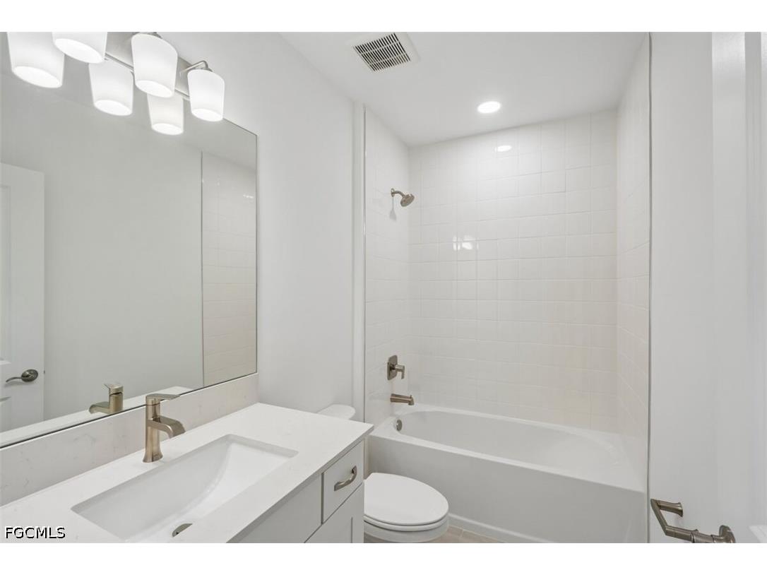247 Lakeside Breeze Way Lehigh Acres FL 33936 2026019219 image12