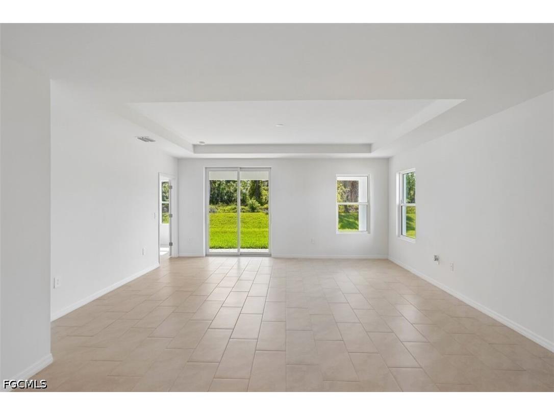 247 Lakeside Breeze Way Lehigh Acres FL 33936 2026019219 image4