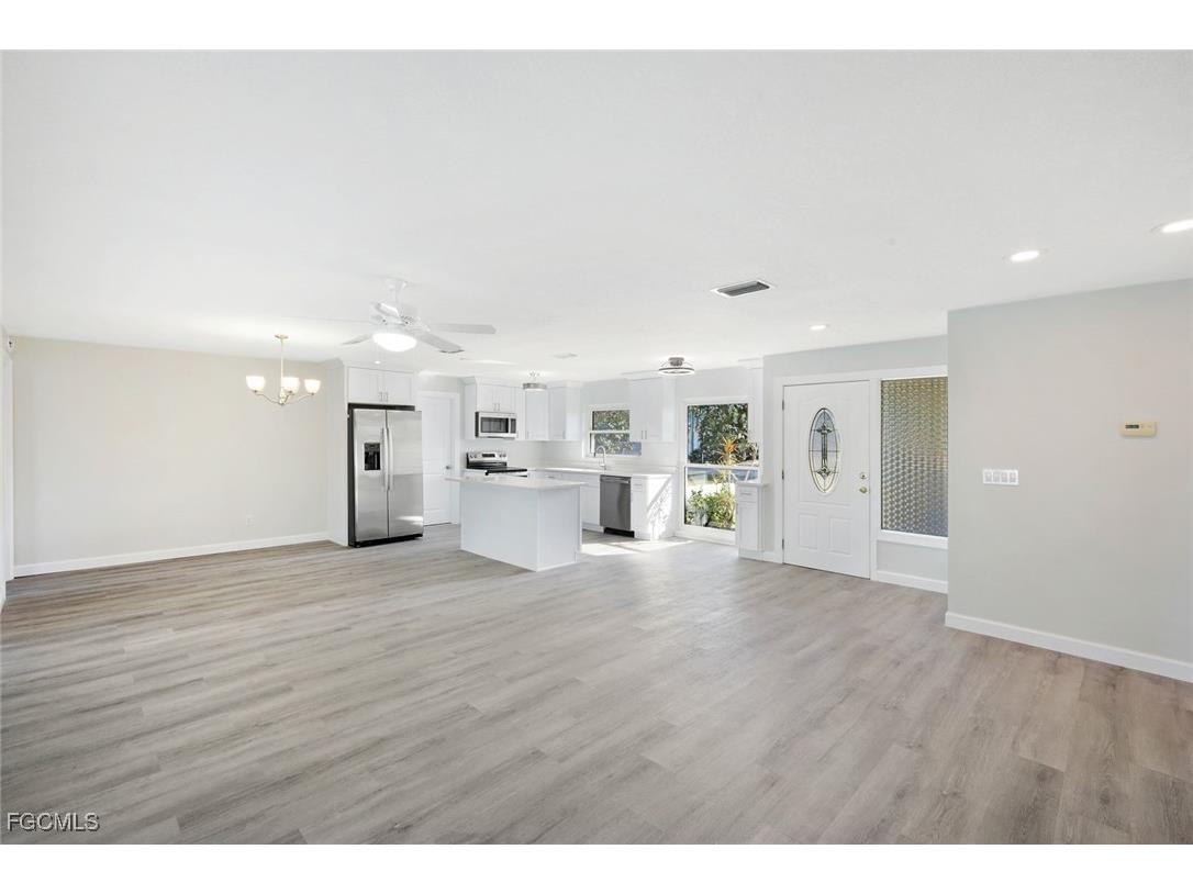 247 SE 46th Street Cape Coral FL 33904 2025020691 image4