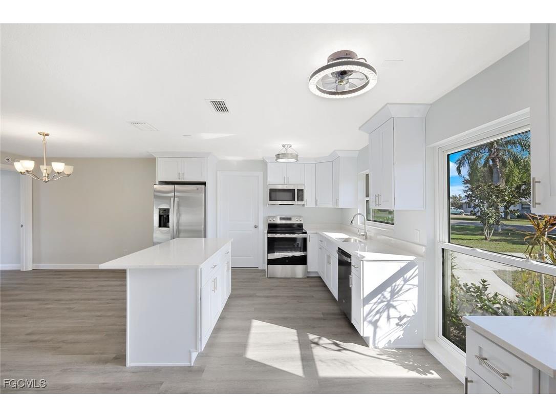 247 SE 46th Street Cape Coral FL 33904 2025020691 image9