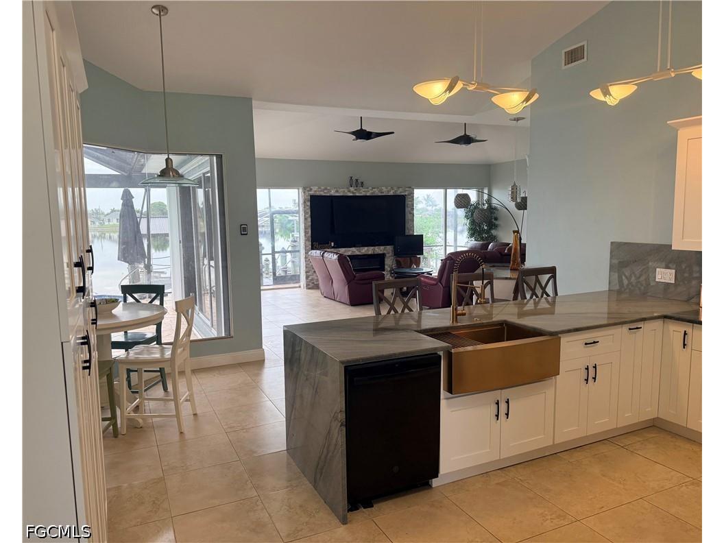 247 SE 6th Street Cape Coral FL 33990 2026024498 image6