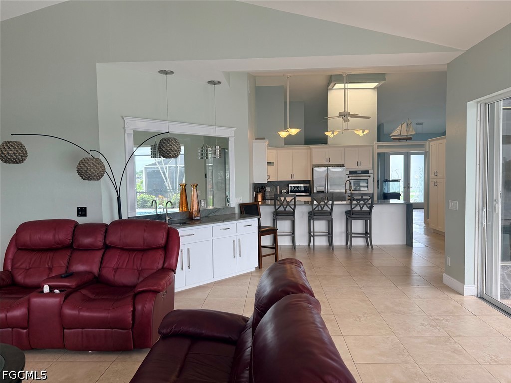 247 SE 6th Street Cape Coral FL 33990 2026024498 image8