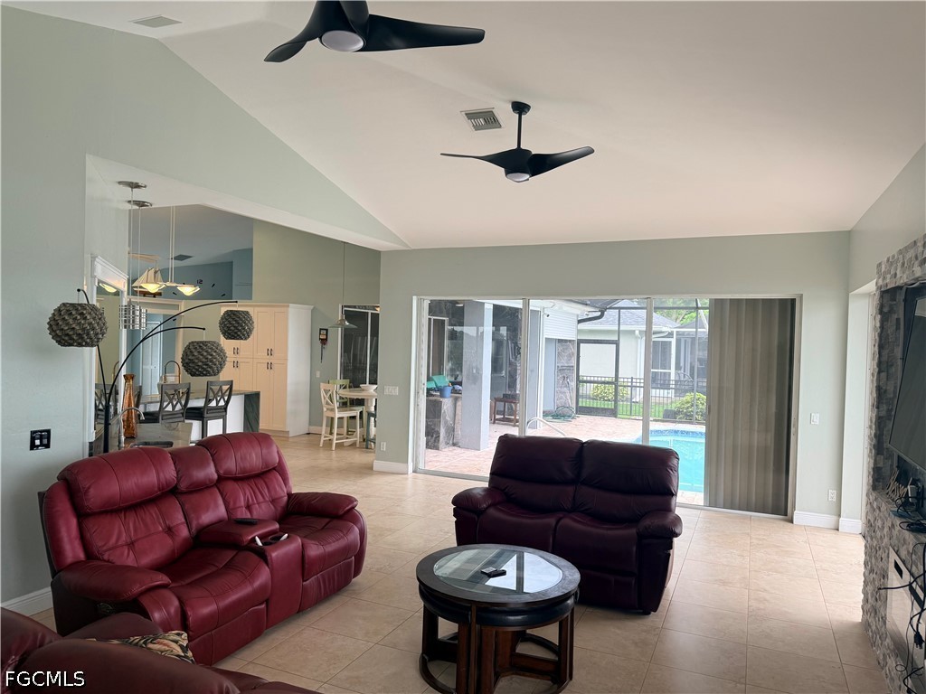 247 SE 6th Street Cape Coral FL 33990 2026024498 image9