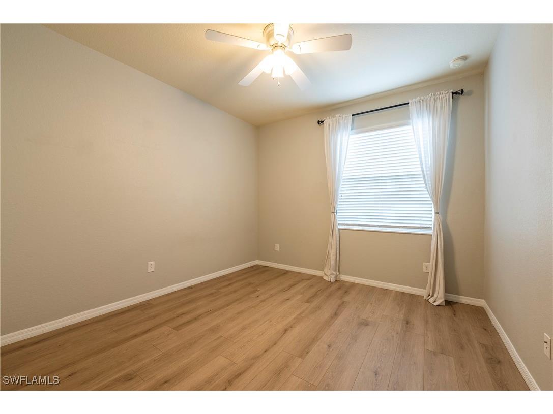 2470 Heydon Circle E Naples FL 34120 225063455 image12