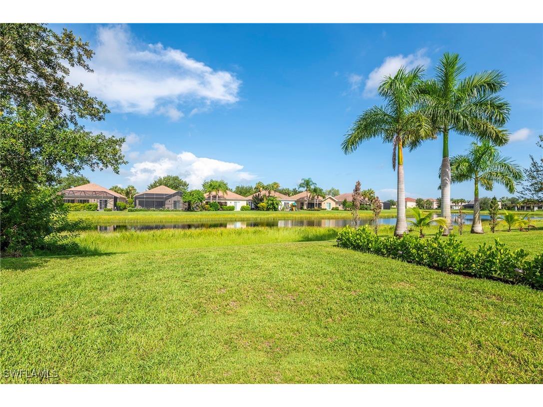 2470 Heydon Circle E Naples FL 34120 225063455 image26