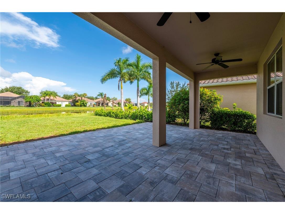 2470 Heydon Circle E Naples FL 34120 225063455 image28