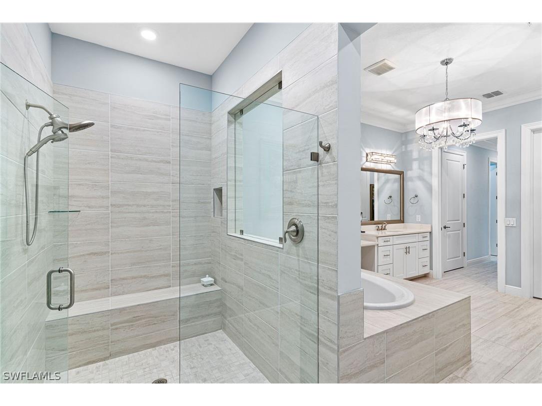  Naples FL 34112 226007427 image17