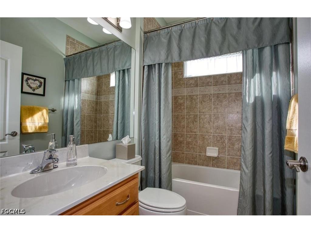 2474 Blackburn Circle Cape Coral FL 33991 2026021047 image15