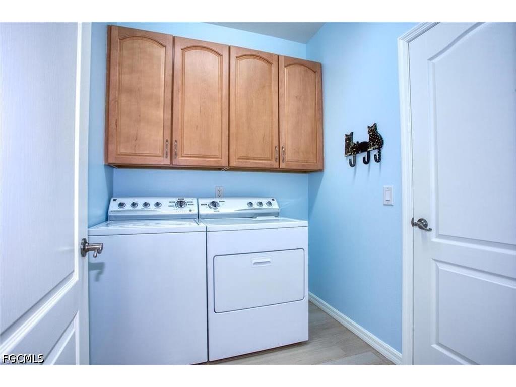 2474 Blackburn Circle Cape Coral FL 33991 2026021047 image18