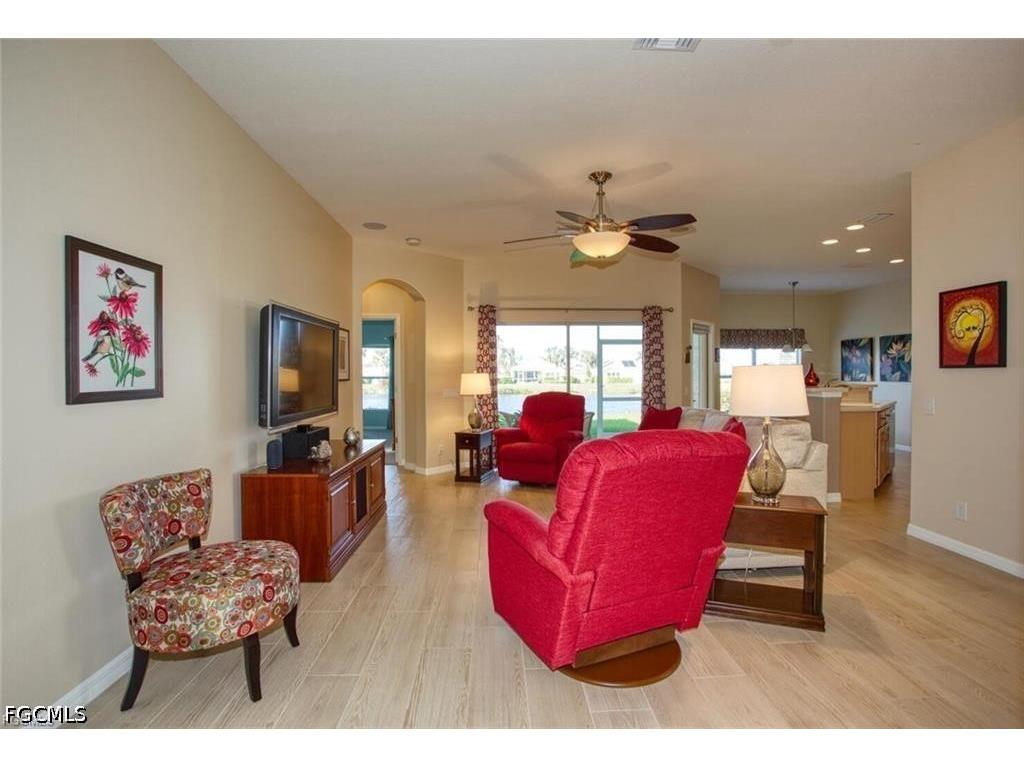 2474 Blackburn Circle Cape Coral FL 33991 2026021047 image8