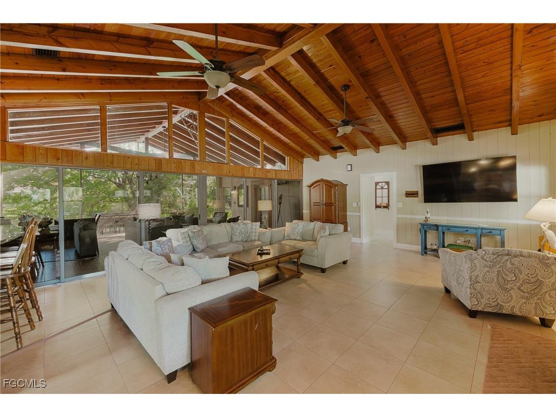 2475 Bridge Road North Fort Myers FL 33917 2025005396 image11