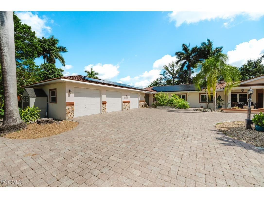 2475 Bridge Road North Fort Myers FL 33917 2025005396 image2