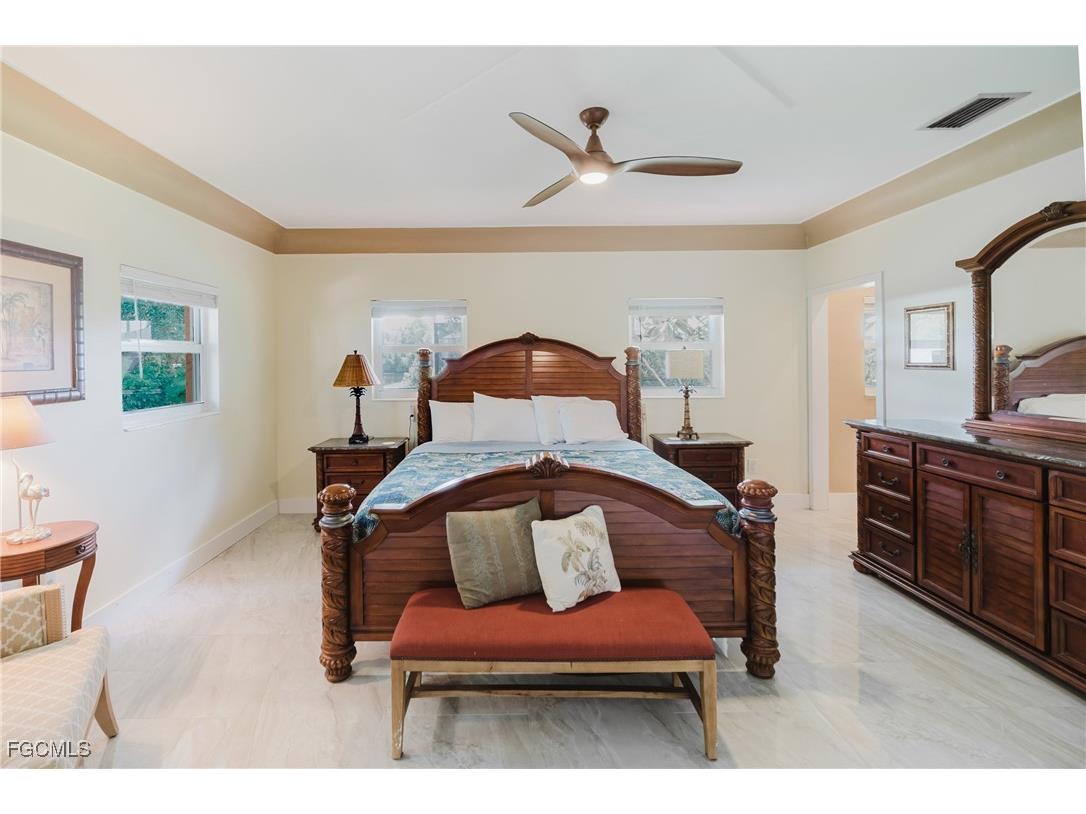 2475 Bridge Road North Fort Myers FL 33917 2025005396 image39