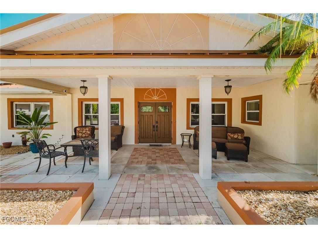 2475 Bridge Road North Fort Myers FL 33917 2025005396 image4