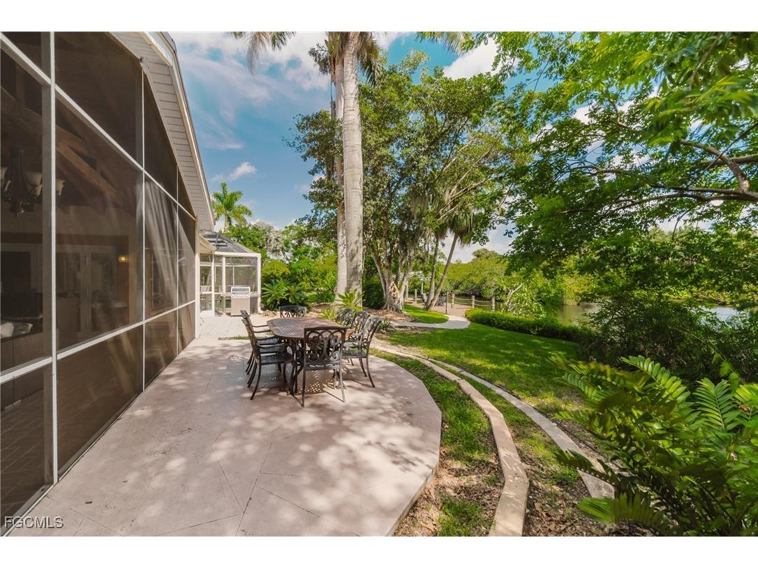 2475 Bridge Road North Fort Myers FL 33917 2025005396 image45