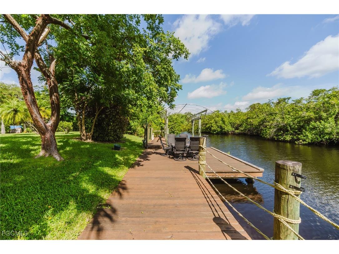 2475 Bridge Road North Fort Myers FL 33917 2025005396 image48