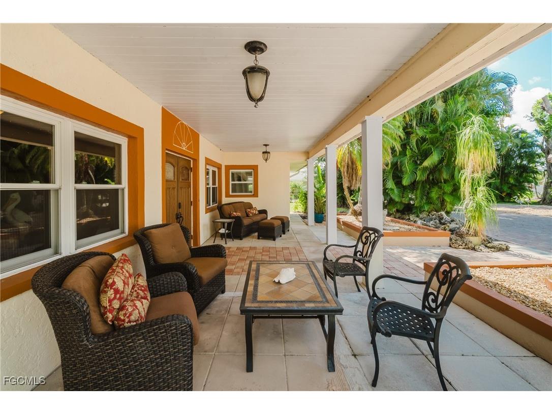 2475 Bridge Road North Fort Myers FL 33917 2025005396 image7