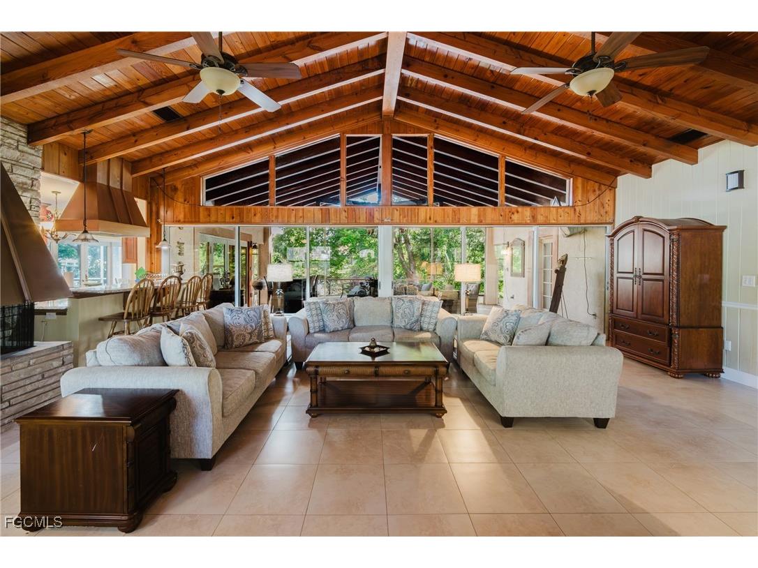 2475 Bridge Road North Fort Myers FL 33917 2025005396 image8