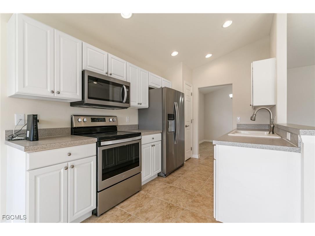 2476 Belleville Court Cape Coral FL 33991 2025005415 image14