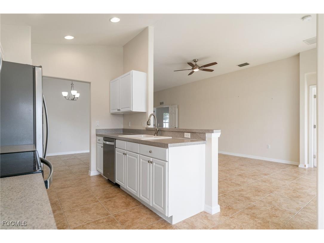 2476 Belleville Court Cape Coral FL 33991 2025005415 image15