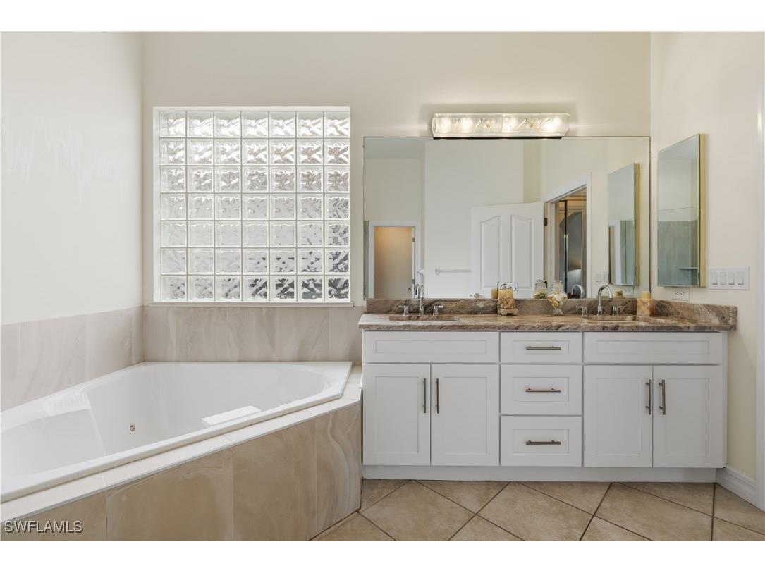 24784 Hollybrier Lane Bonita Springs FL 34134 225080155 image24