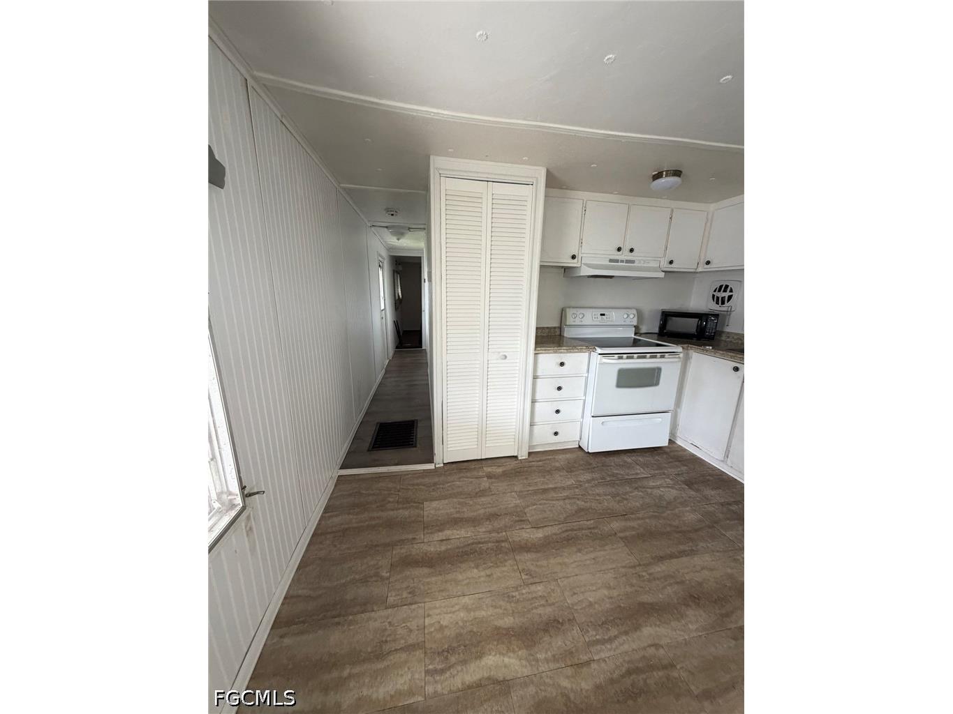 248 Flame Lane North Fort Myers FL 33917 2026023391 image2