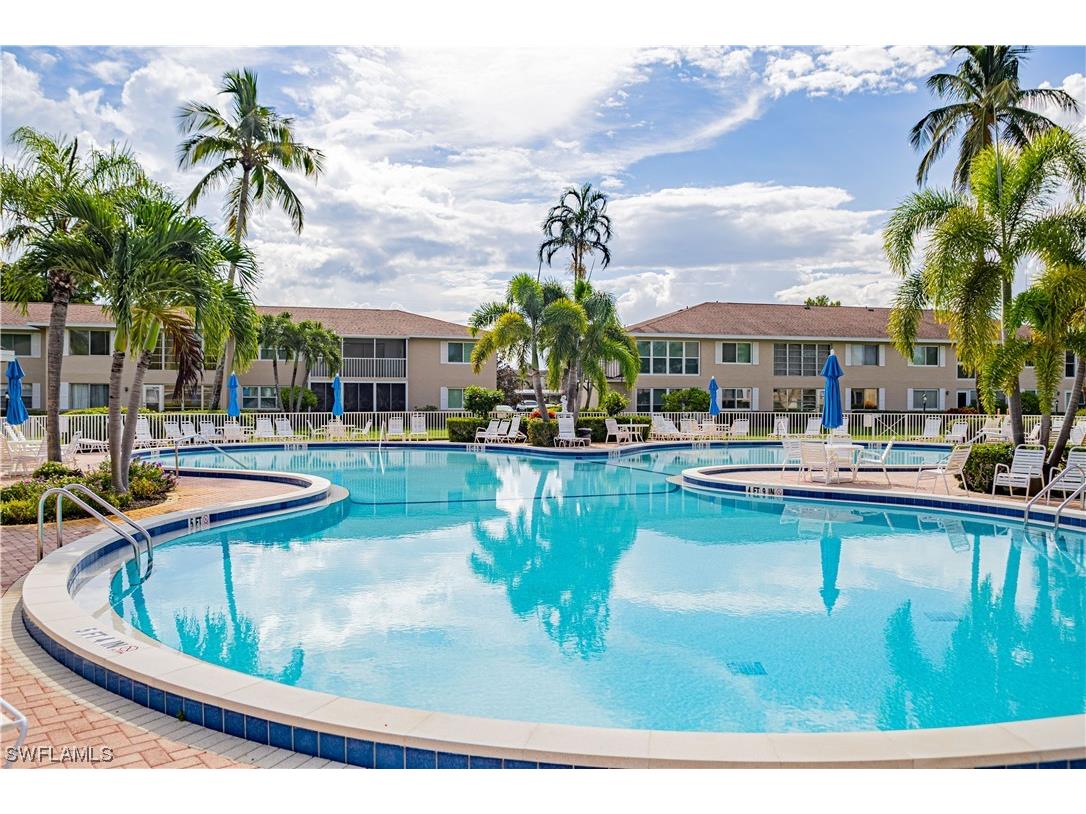 248 Palm Drive #49-5 Naples FL 34112 223056823 image1