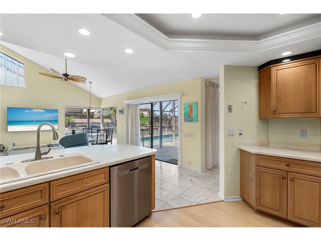 248 Seminole Court Marco Island FL 34145 225017533 image20