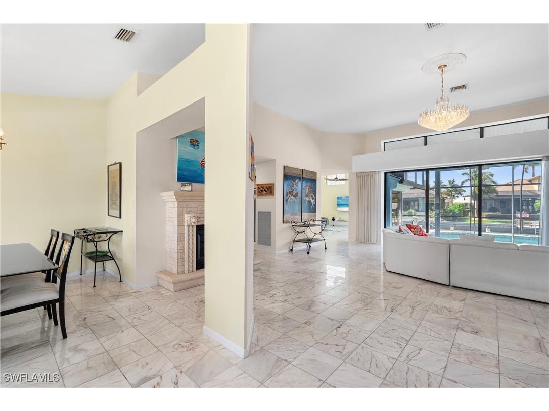 248 Seminole Court Marco Island FL 34145 225017533 image8