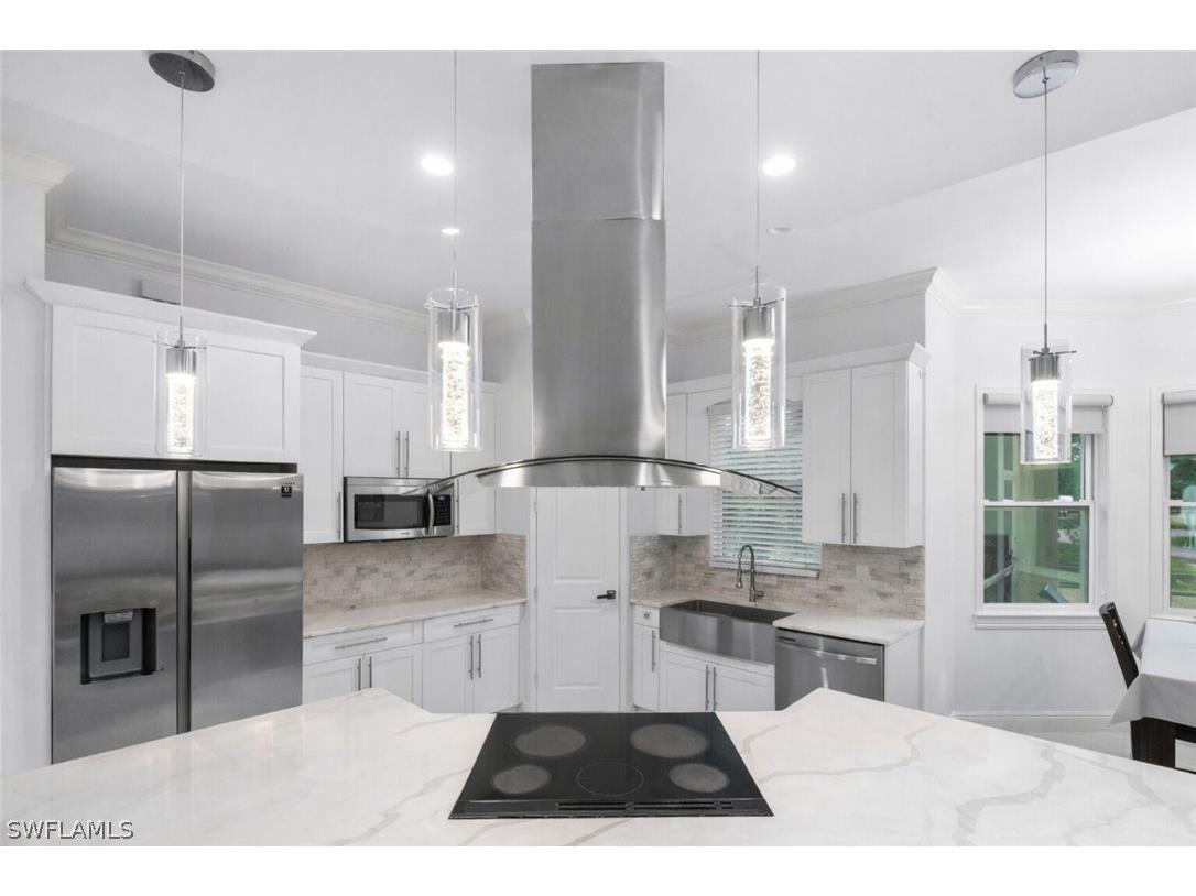 2480 16th Street NE Naples FL 34120 226009765 image10