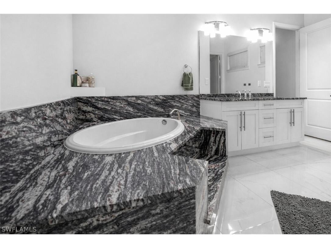 2480 16th Street NE Naples FL 34120 226009765 image24
