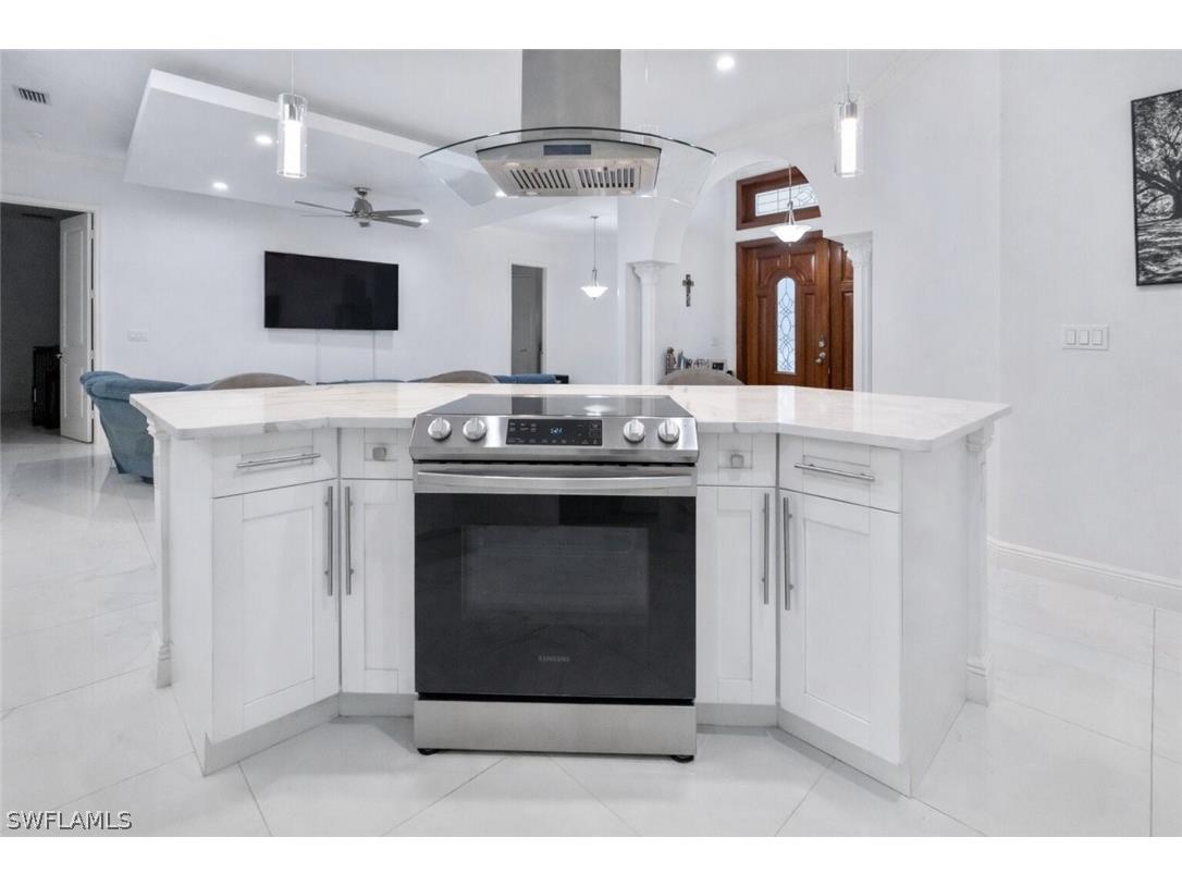 2480 16th Street NE Naples FL 34120 226009765 image9