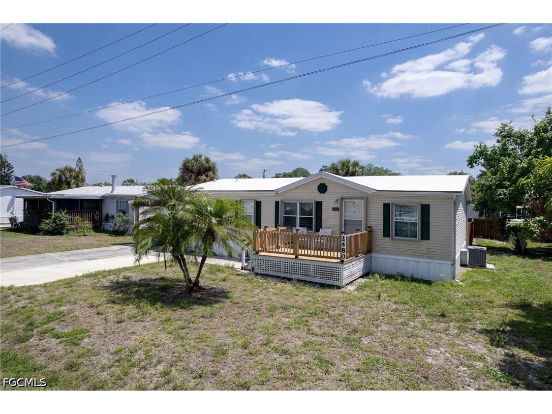 2480 Austin Smith Court North Fort Myers FL 33917 2026017182 image1