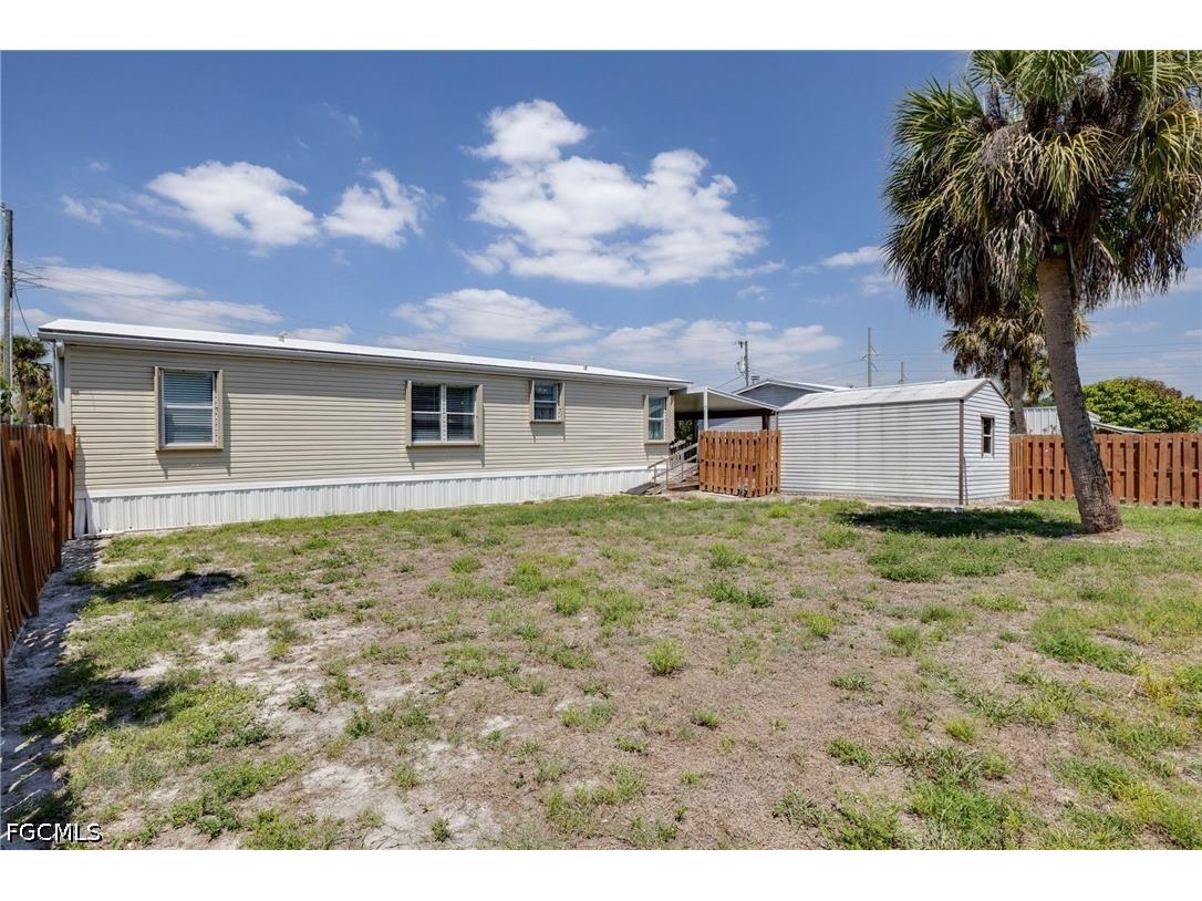 2480 Austin Smith Court North Fort Myers FL 33917 2026017182 image3