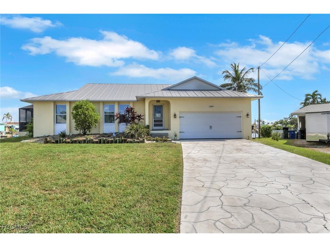 2480 Bayshore Drive Matlacha FL 33993 2025016738 image1