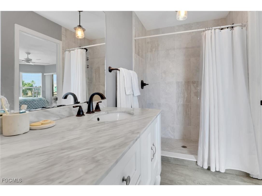 2480 Bayshore Drive Matlacha FL 33993 2025016738 image13