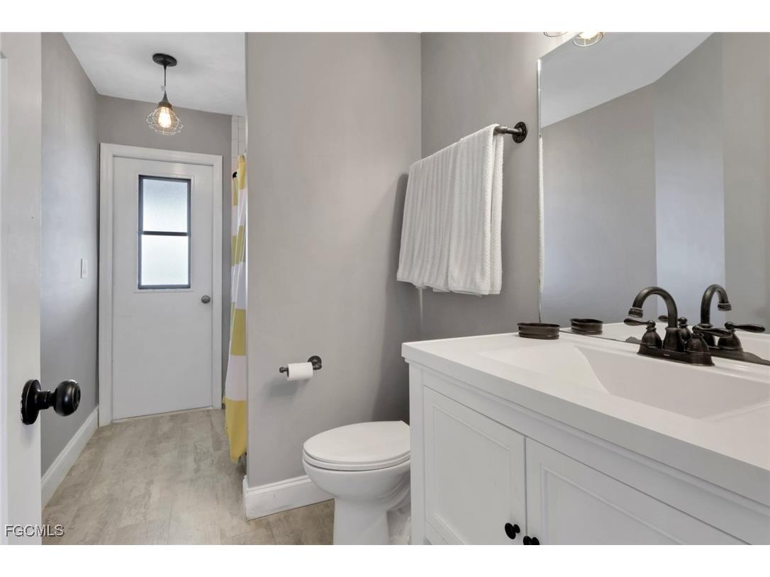 2480 Bayshore Drive Matlacha FL 33993 2025016738 image15