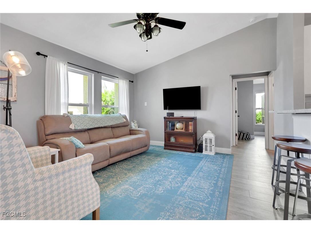 2480 Bayshore Drive Matlacha FL 33993 2025016738 image2