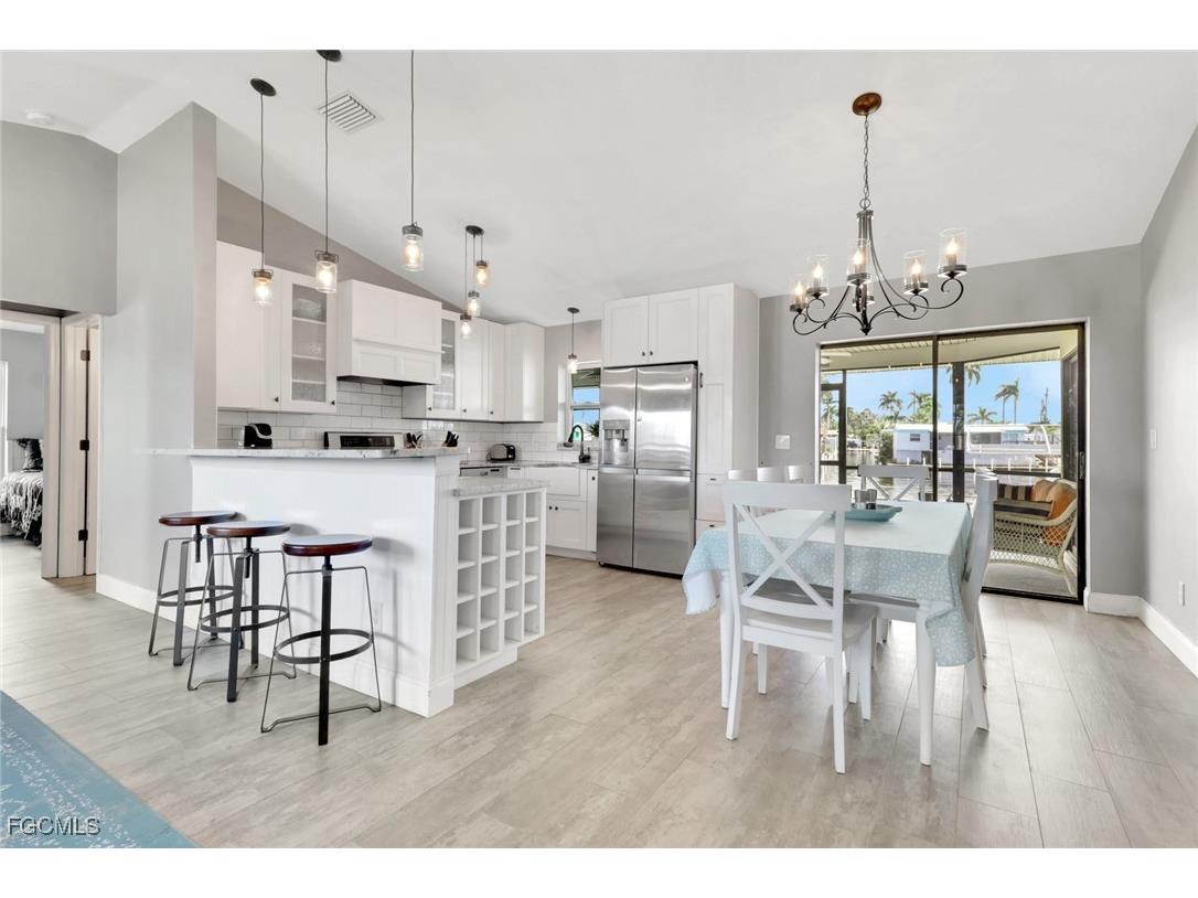 2480 Bayshore Drive Matlacha FL 33993 2025016738 image5