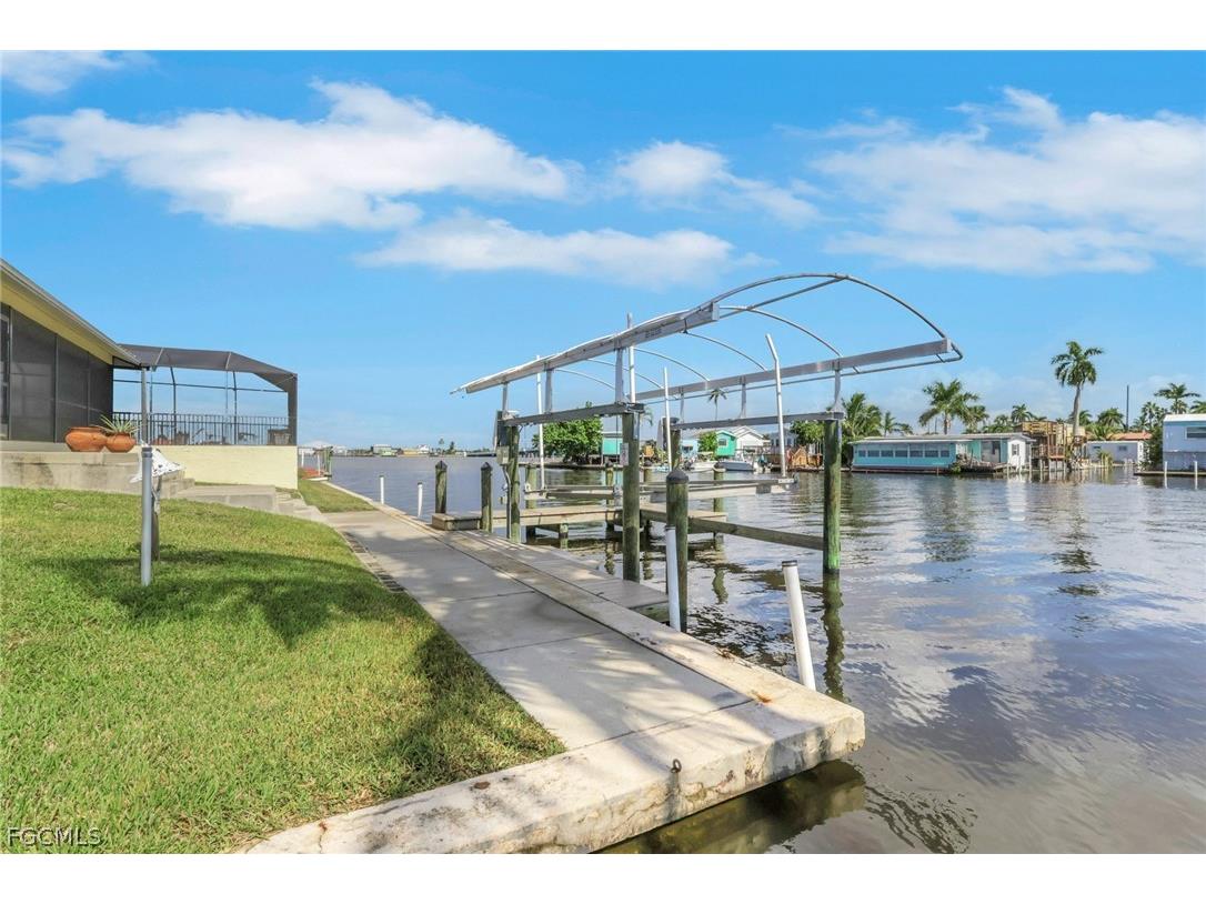 2480 Bayshore Drive Matlacha FL 33993 2026009039 image23