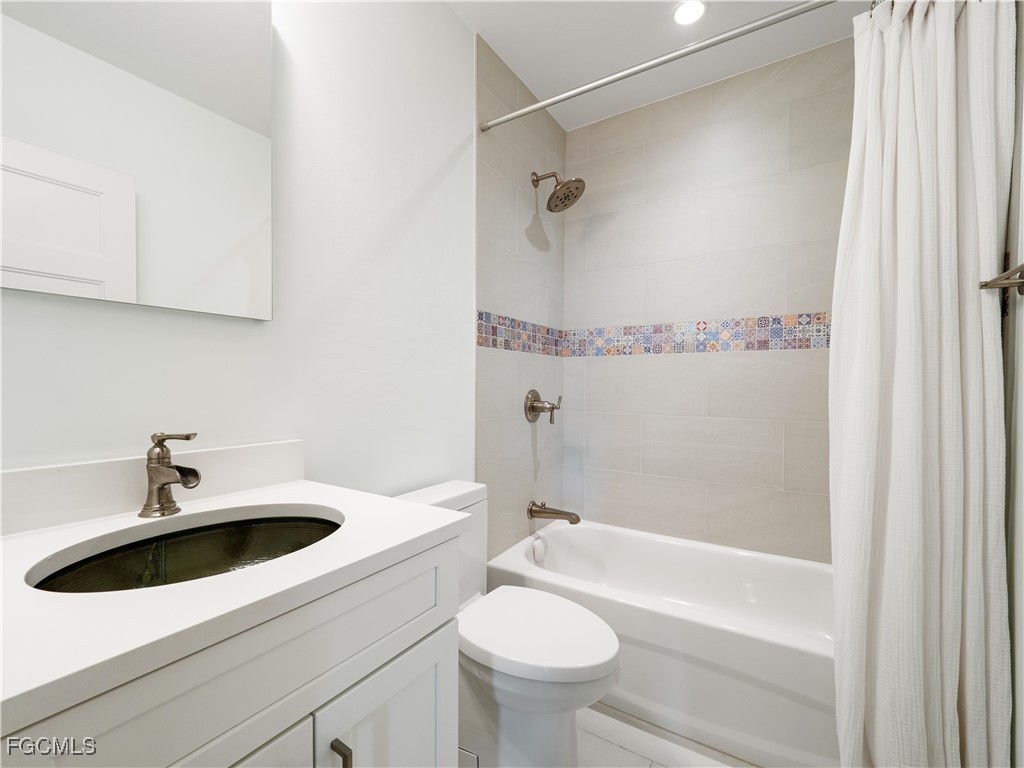 2480 Library Way Sanibel FL 33957 2025019853 image26