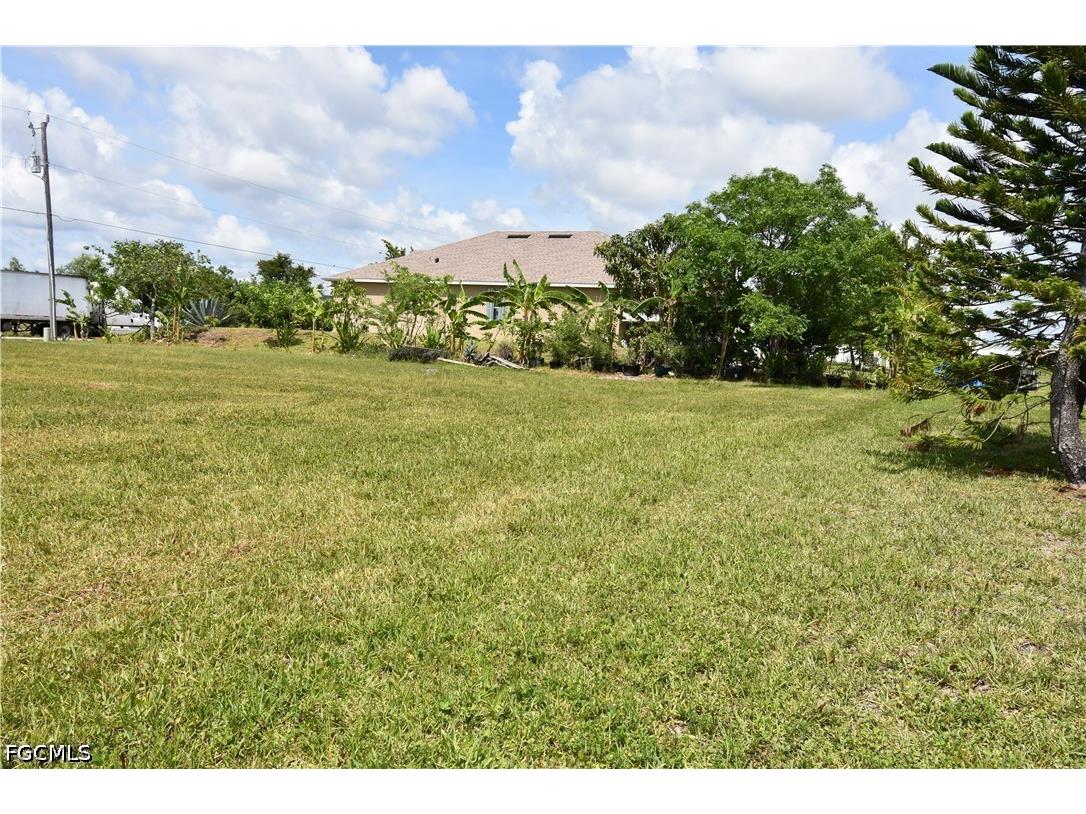 2480 NW 8th Terrace Cape Coral FL 33993 2026026423 image12