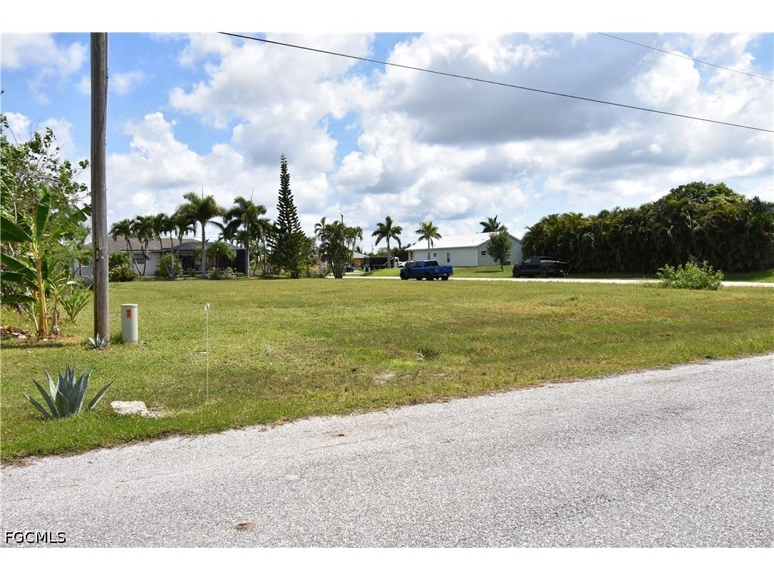 2480 NW 8th Terrace Cape Coral FL 33993 2026026423 image14