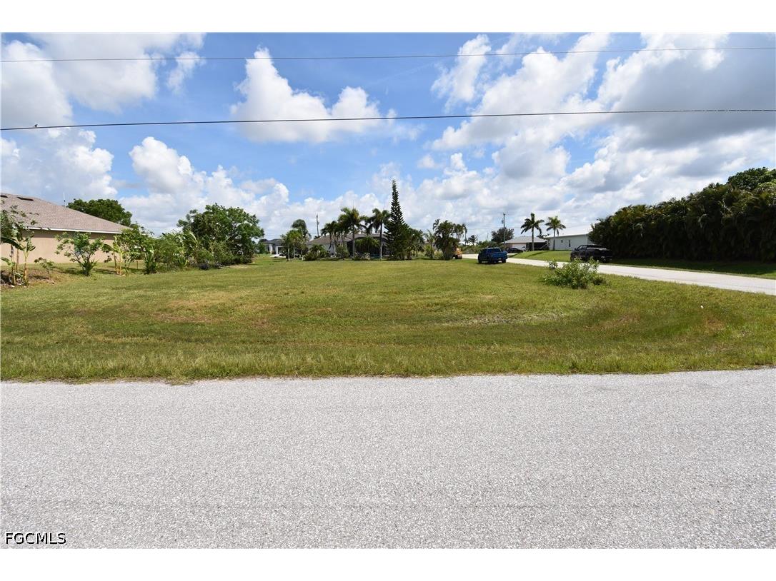 2480 NW 8th Terrace Cape Coral FL 33993 2026026423 image15