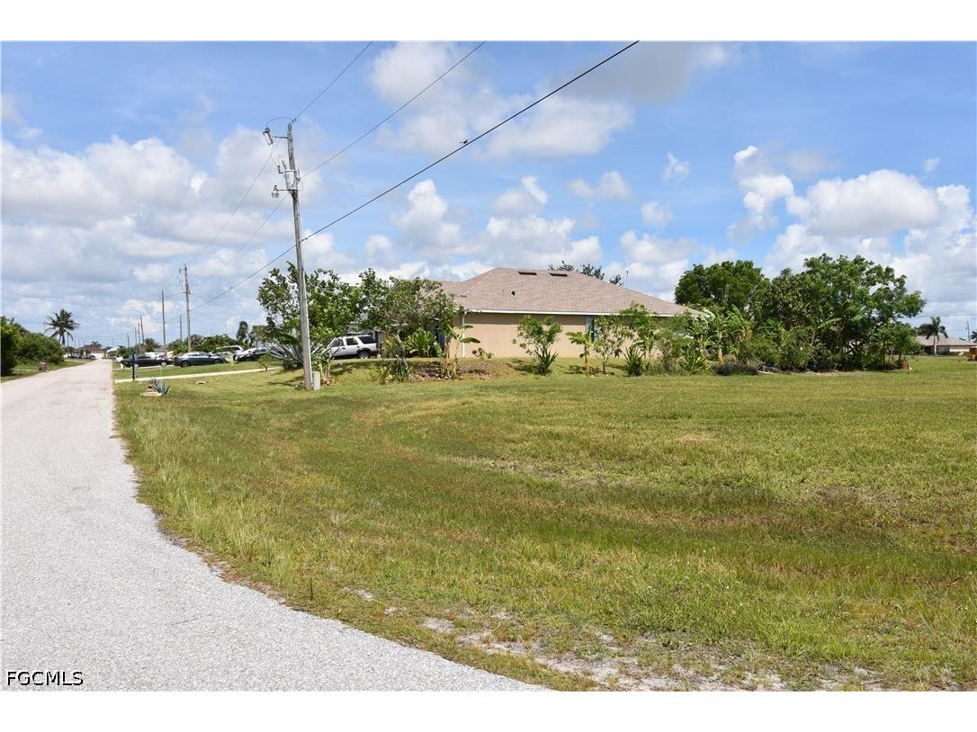 2480 NW 8th Terrace Cape Coral FL 33993 2026026423 image7